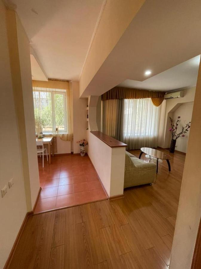 Flat Apartment Almaty Ngoại thất bức ảnh